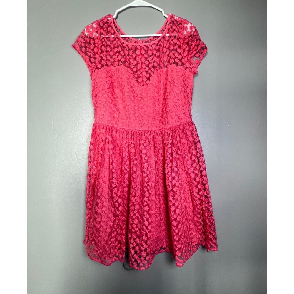 Artelier NM Size 10 Floral Lace Dress Fit & Flare Cocktail party Dreamy Dresses